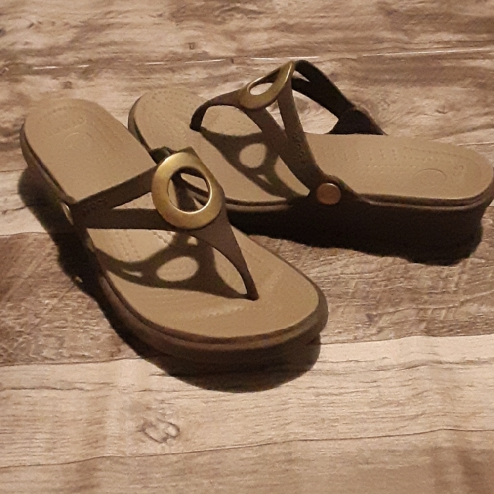 CROCS Sanrah Wedge Thong